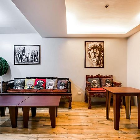 Oyo 136 Regal Residences Quezon City Exteriör bild